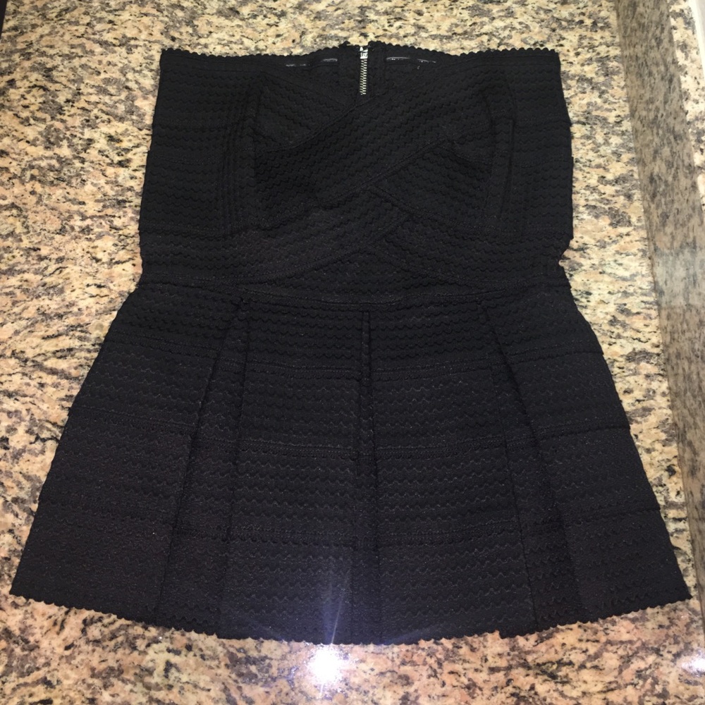 VICI Strapless Top. Black, Size Small.